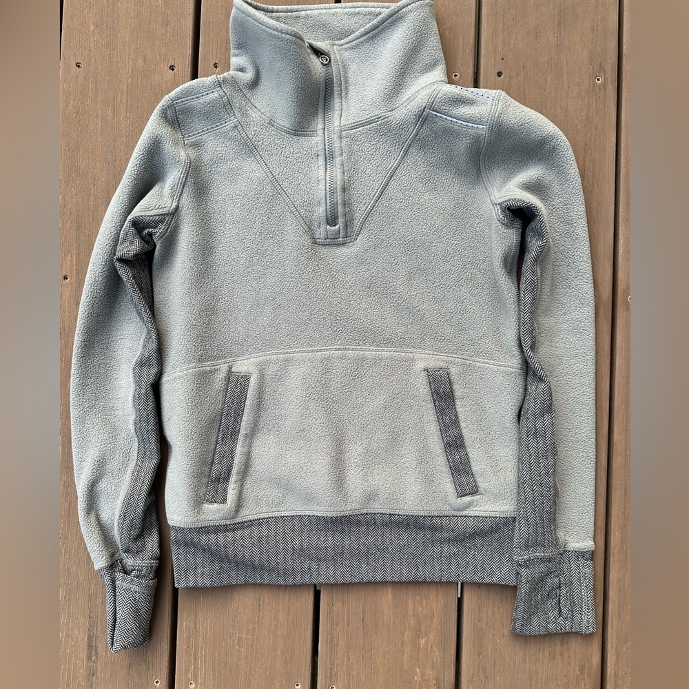 Ivivva by LuluLemon - Girls 1/4 Zip Sweatshirt Size 8